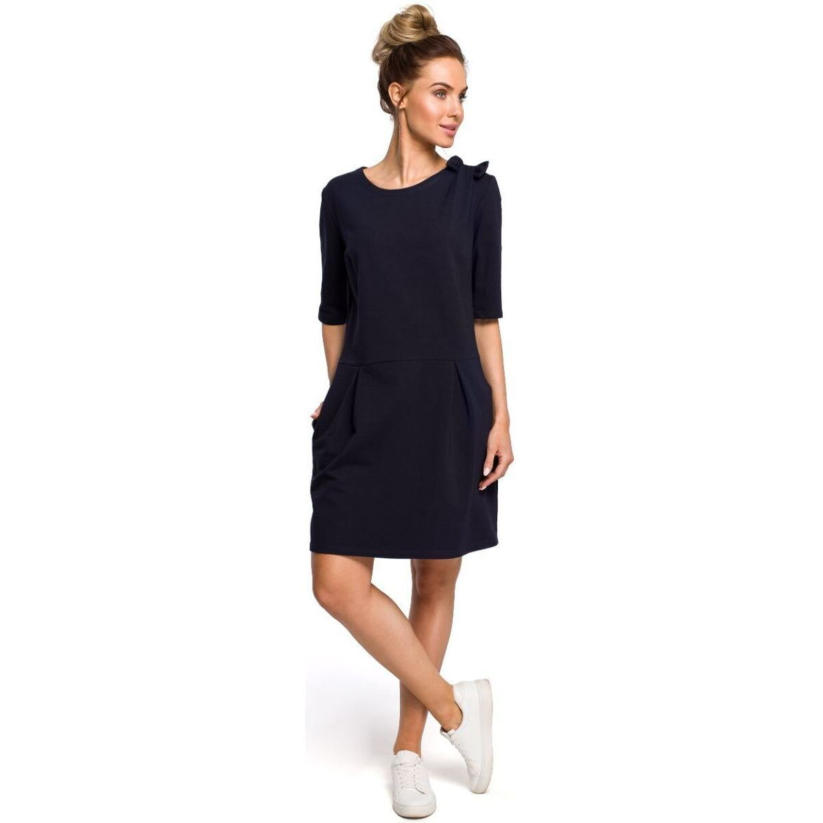 Made Of Emotion  Dámské mini šaty Axelin M422 tmavě modrá  Tmavě modrá