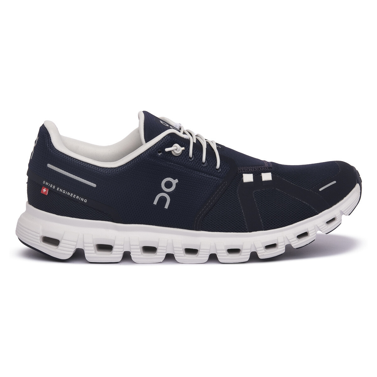 On  0299 CLOUD 6  Černá