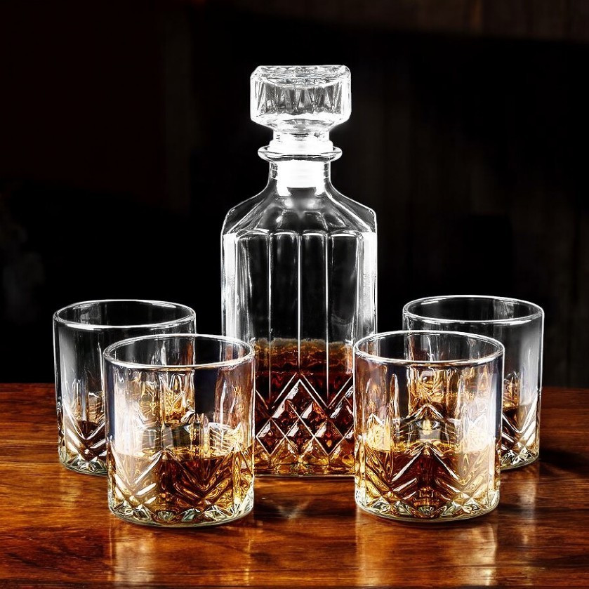 EDCO Whiskey set s karafou sada 4 ks broušené sklo ED-200728
