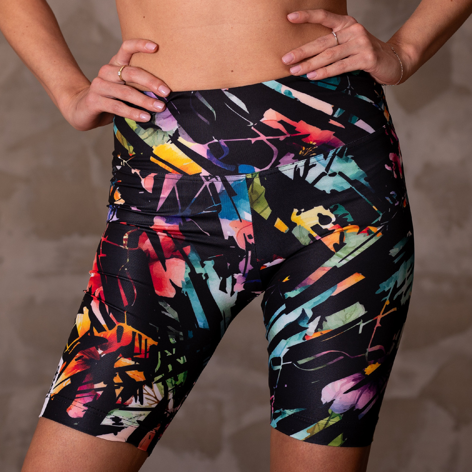 Šortky Eleven Lisbeth Euphoria Black Velikost: XS