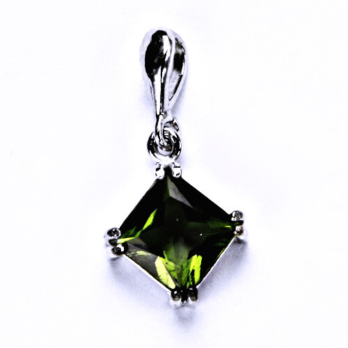 Stříbrný přívěsek, přírodní vltavín, přívěšek ze stříbra, P 1259/22