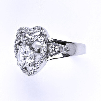 Stříbrný prsten s čirými zirkony,prsten ze stříbra,váha 3,63 g