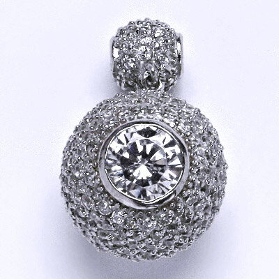 Stříbrný přívěsek s čirými zirkony, přívěsek ze stříbra,váha 12,94 g