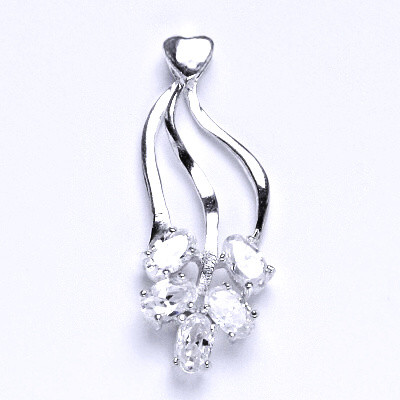 Stříbrný přívěšek s čirými zirkonem,přívěšek ze stříbra, váha 2,01 g