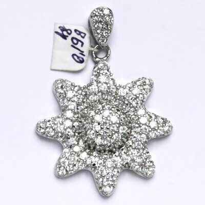 Stříbrný přívěsek s čirými zirkony, váha 6,19 g