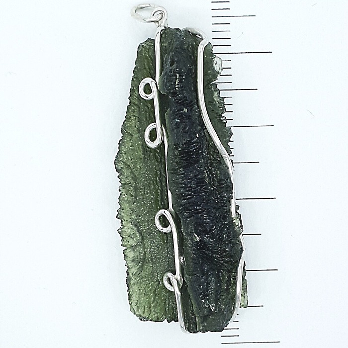 Přírodní vltavín ve stříbře , stříbrný přívěsek 7,39 g