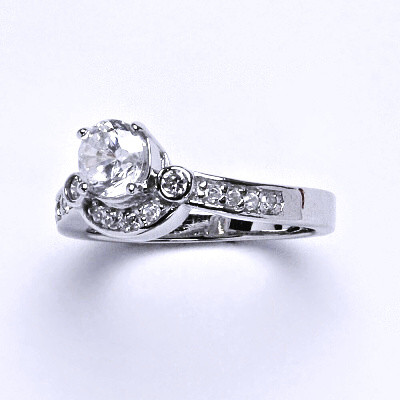 Stříbrný prsten s čirými zirkony,prstýnek ze stříbra,váha 3,30 g