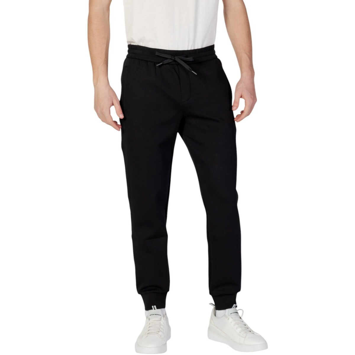 EAX  XM000373 AF10818  Černá