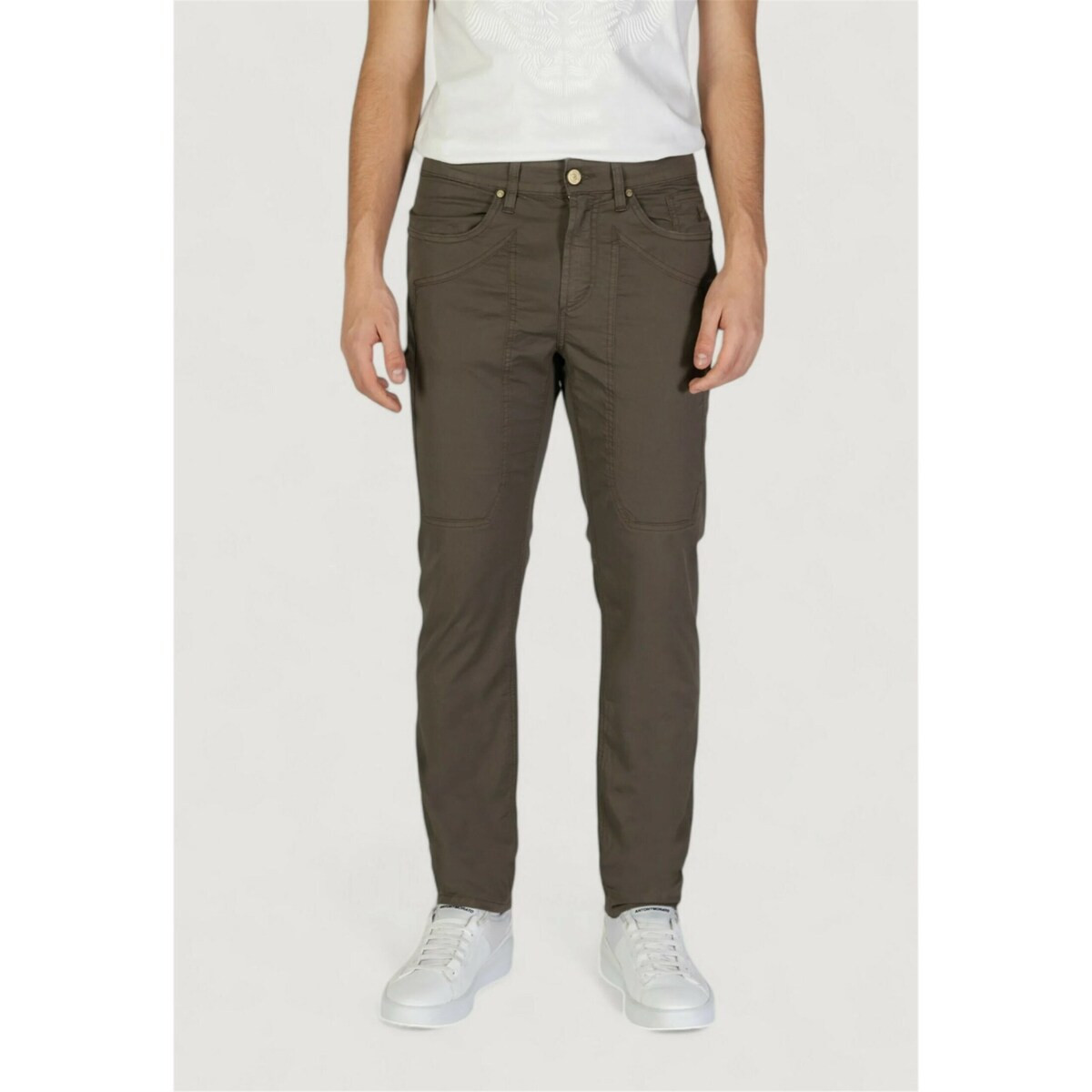 Jeckerson  PE25JUPPA077JOHN001  Hnědá