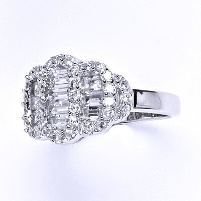 Stříbrný prsten s čirými zirkony,prsten ze stříbra,váha 5,57 g