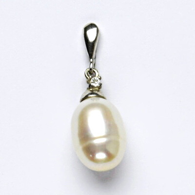Stříbrný přívěšek s přírodní perlou, přívěsek ze stříbra, bílá přírodní perla P 1482/22