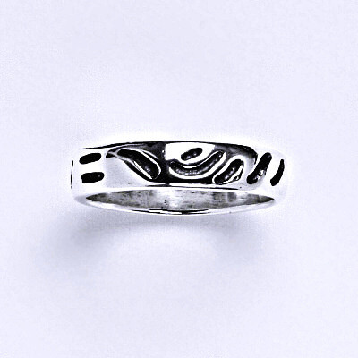 Stříbrný prstýnek s patinou, prsten ze stříbra,váha 2,45 g