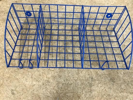 Odkládací školní polička k tabulím,