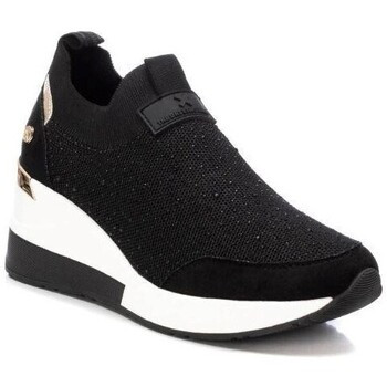 Xti  142418  Černá