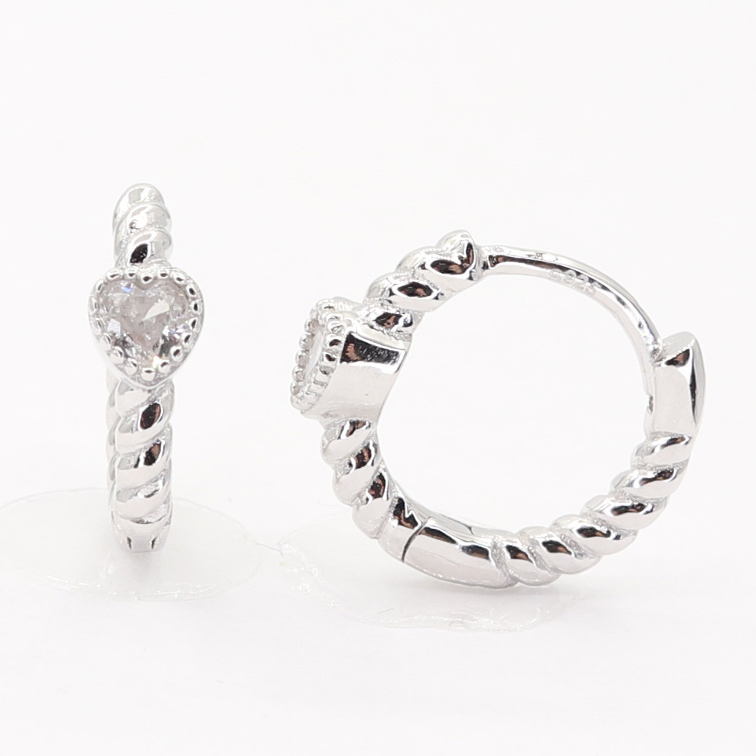 Stříbrné náušnice 113270