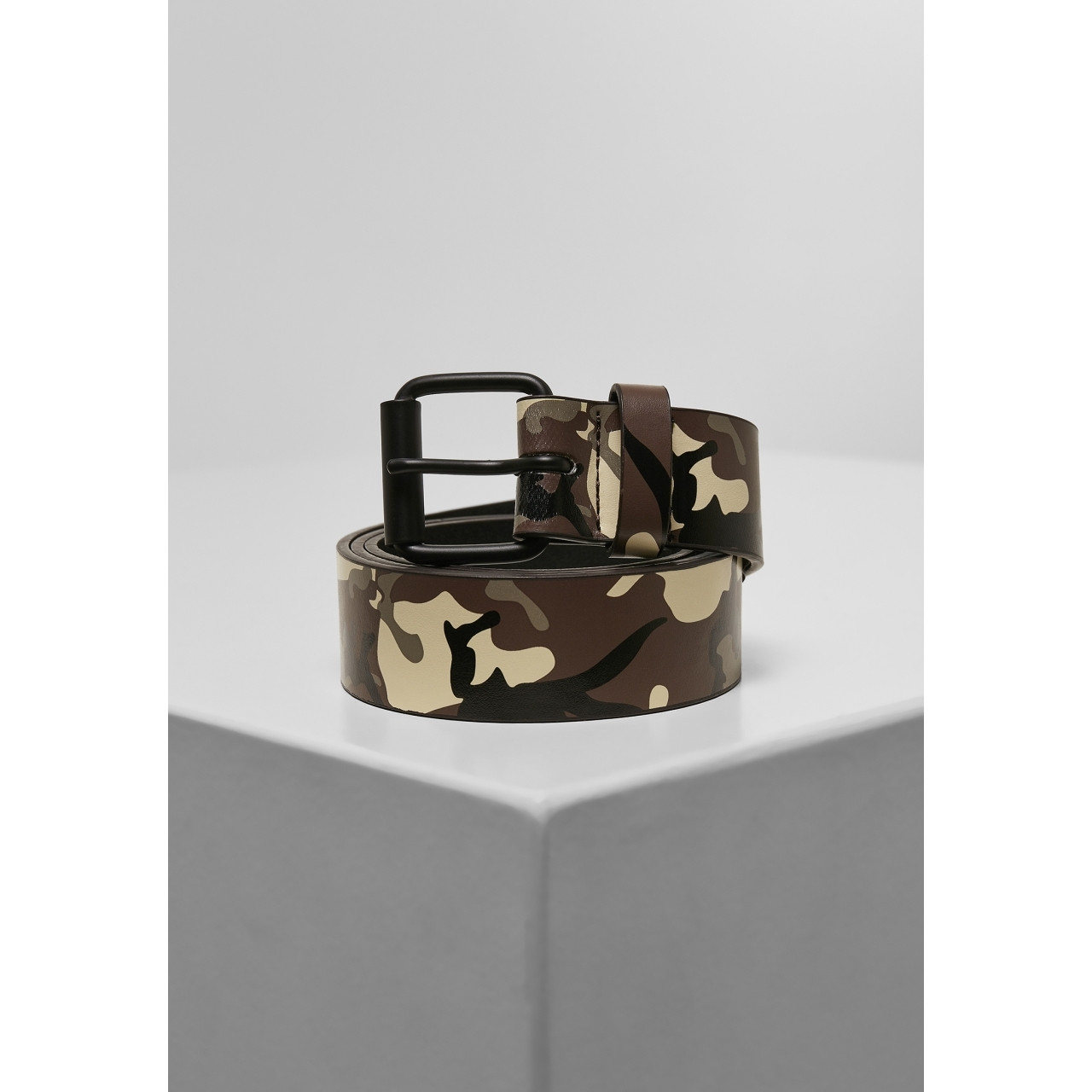 Opasek kožený Urban Classics Synthetic Leather Camo - woodland, S/M