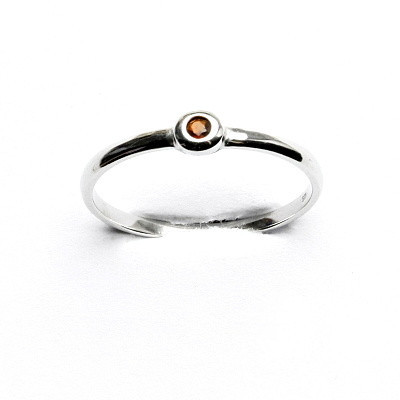 Stříbrný prsten, přírodní granát, T 1523
