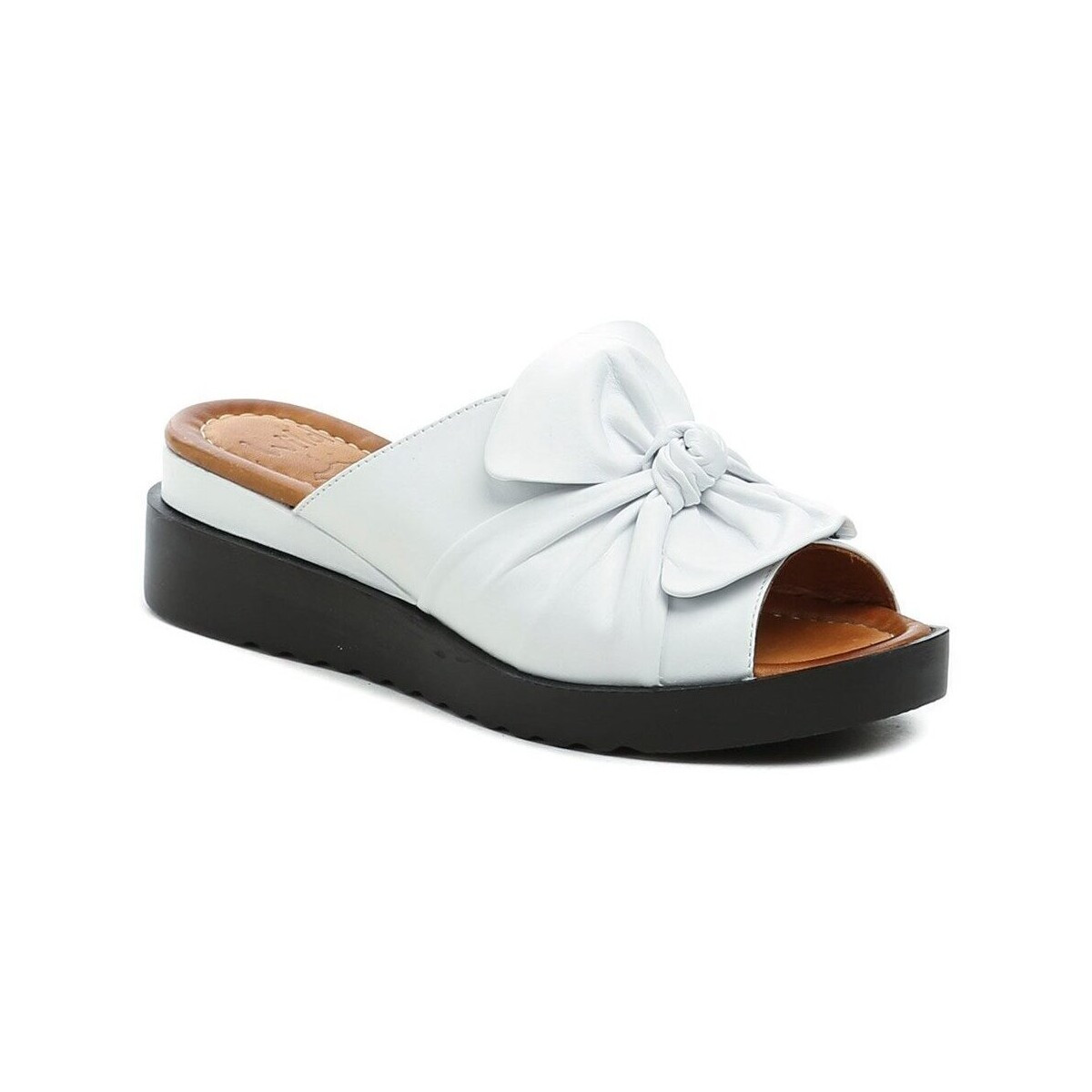 Wild  03783353D bílé dámské nazouváky na klínku  Bílá