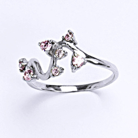 Stříbrný prsten s růžovými  zirkony, vel. 53