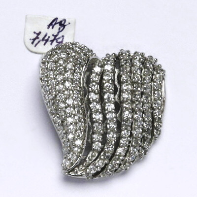 Stříbrný přívěsek s čirými zirkony, srdce, váha 7,47 g