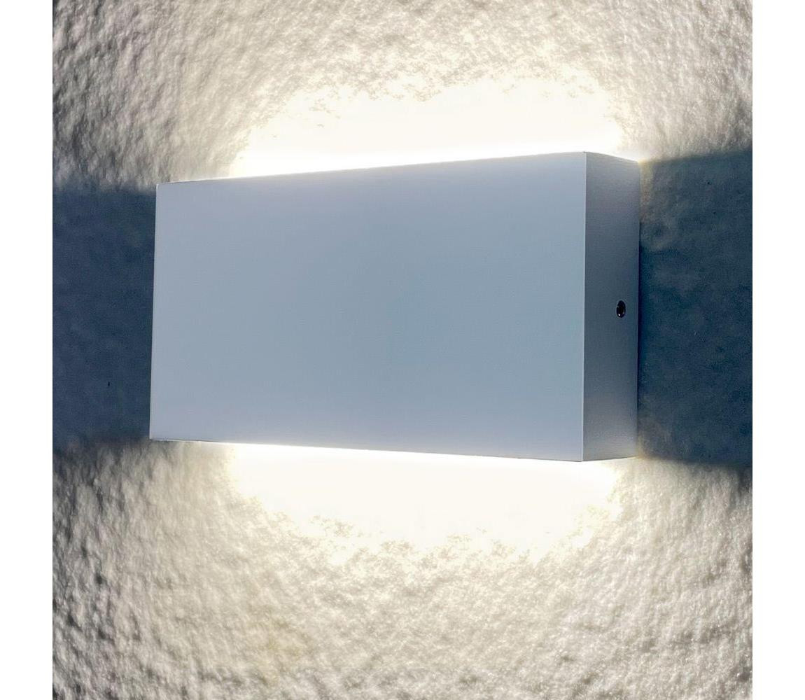 LED Venkovní nástěnné svítidlo CHICAGO 2xLED/5,5W/230V IP44 bílá