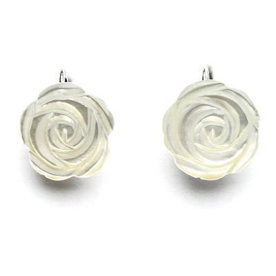 Stříbrné náušnice, přírodní bílá perleť, růžička 16 mm, NK 1298