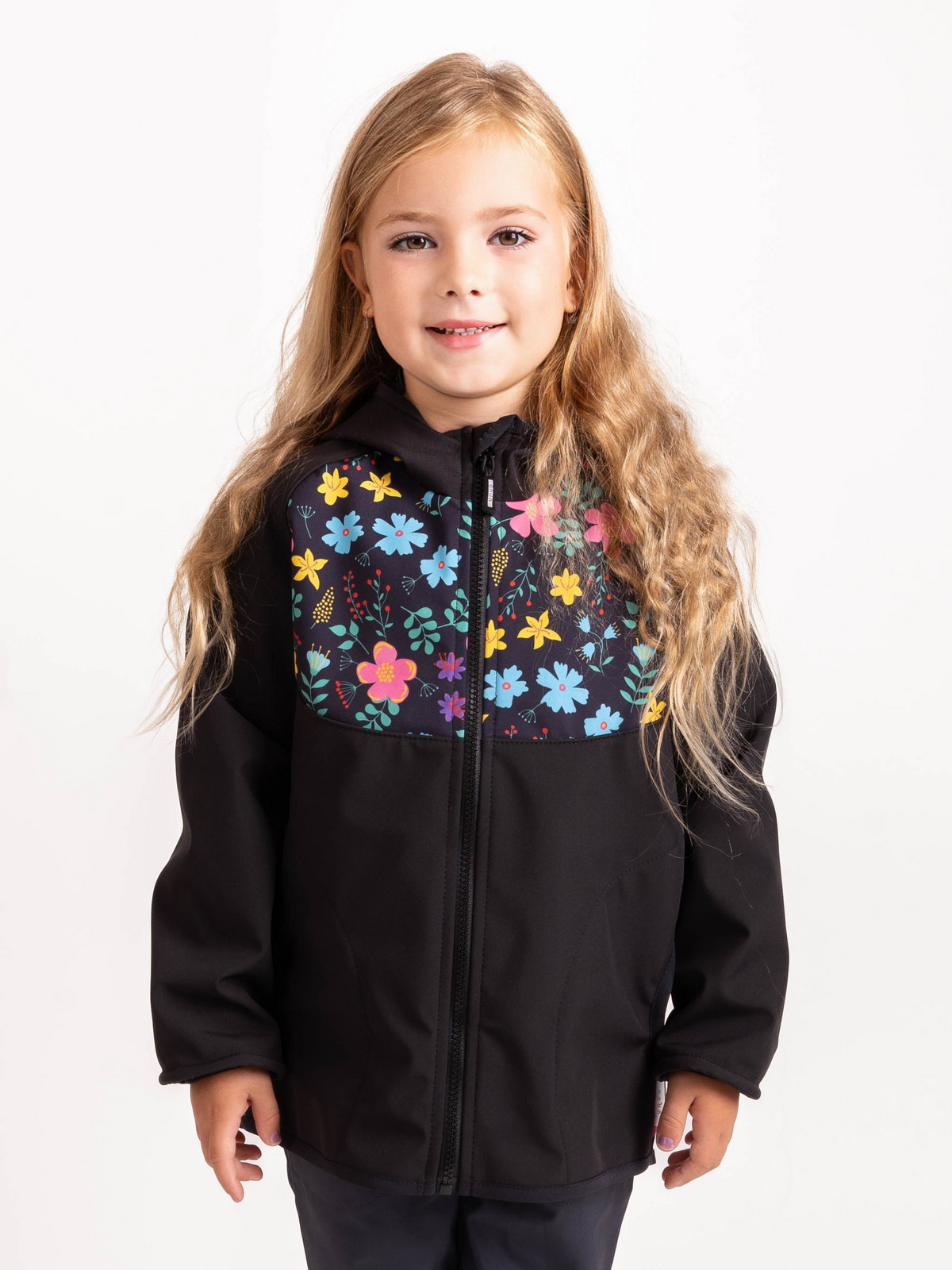 Unuo, Dětská softshellová bunda s fleecem Basic, Černá, Kytičky UO8596227149360 Velikost: 104/110 8596227149360