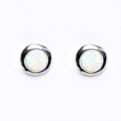 Stříbrné náušnice na šroubek, bílý syntetický opál 5 mm, NŠ 1470