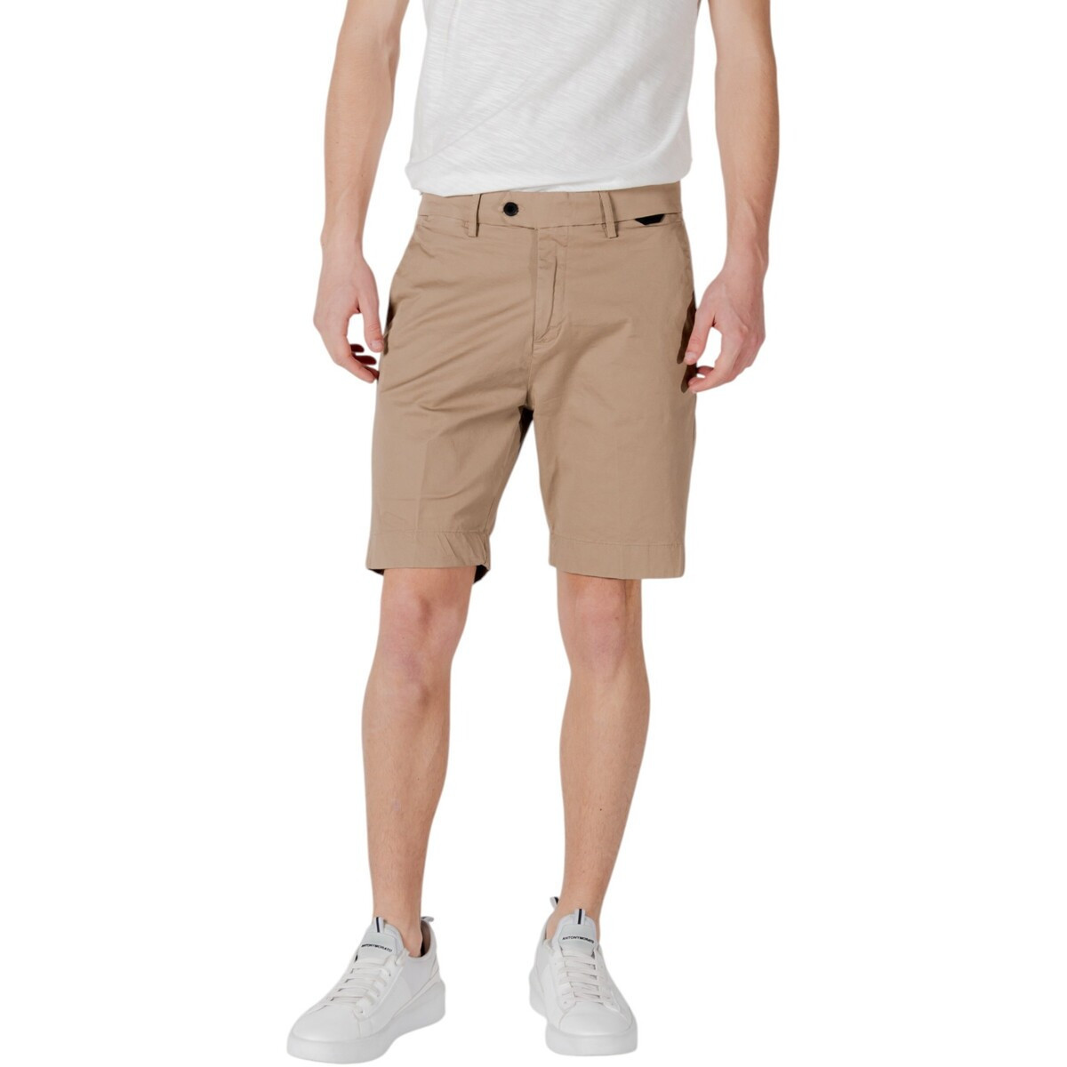 Antony Morato  MARK SLIM FIT WITH LOGOED RUBBER FLAG MMSH00202-FA800197  Béžová