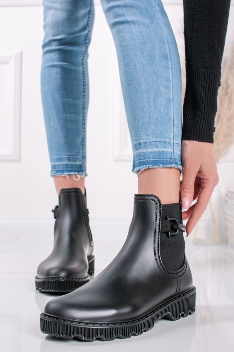 Černé kotníkové gumáky Soho Metal