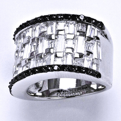 Stříbrný prsten, prsten ze stříbra, syntetický čirý a černý zirkon, váha 12,2 g, vel.48,5