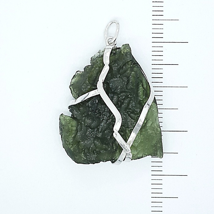 Přírodní vltavín ve stříbře , stříbrný přívěsek 4,87 g