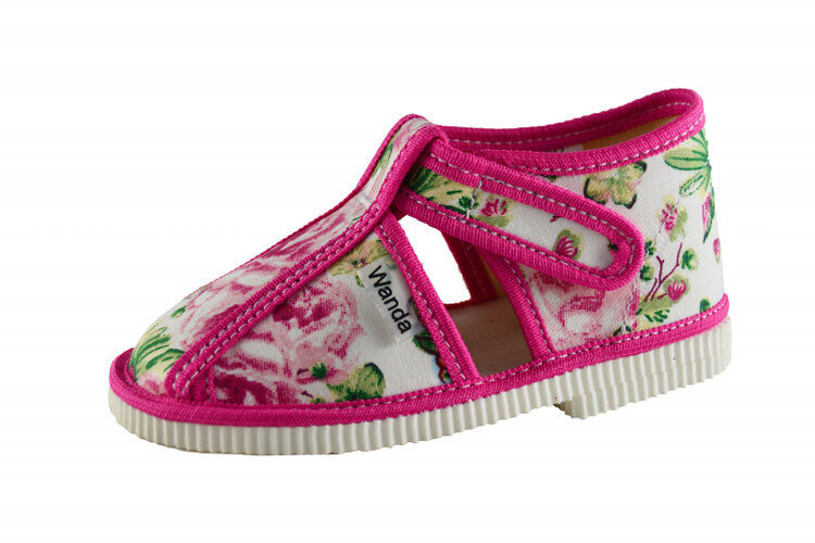 WANDA Bačkůrky dětské zavřená špička růžová - květ holka vel. S 22