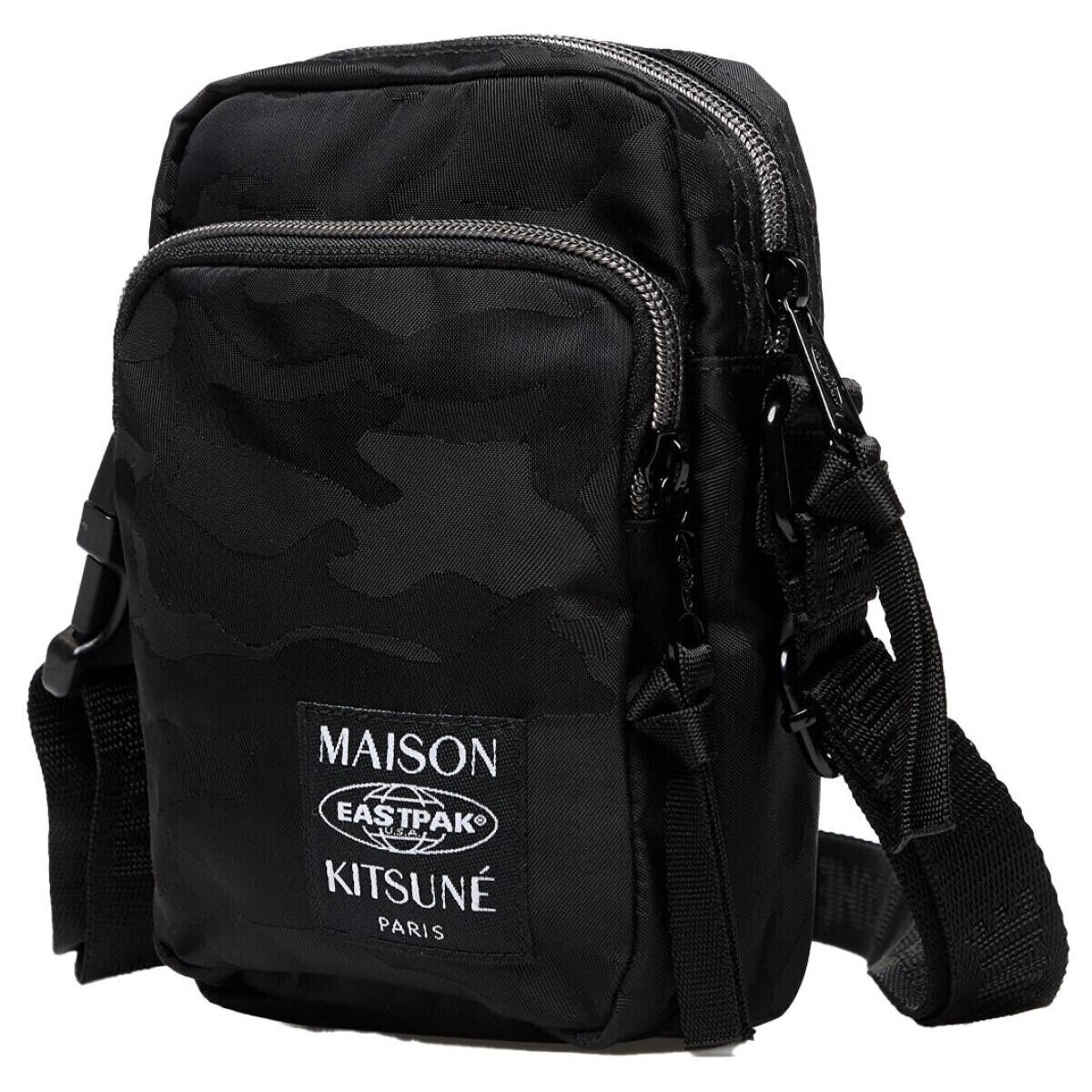 Eastpak  EK0A5BD1X181  Černá