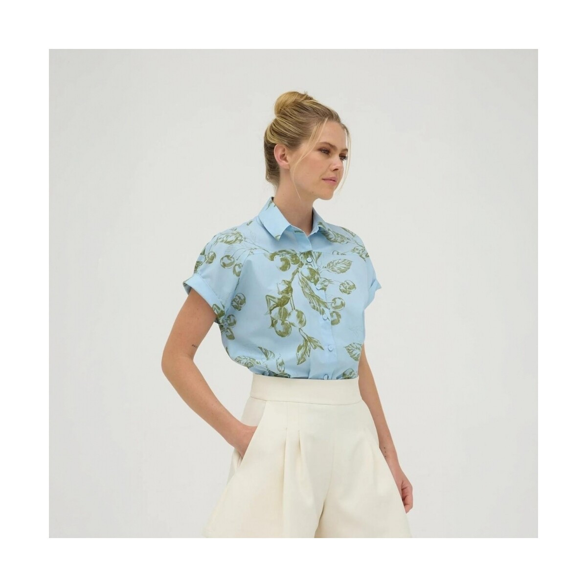 Pêra Lima  PÊRA LIMA Bruna Shirt - Grace the Cherry and the Blackbird  Modrá