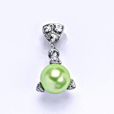 Stříbrný přívěšek s umělou světle  zelenou perlou 8 mm,přívěšek ze stříbra P 1220/21