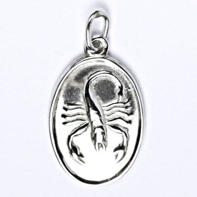 Stříbrný přívěsek znamení štír, váha 2,00 g