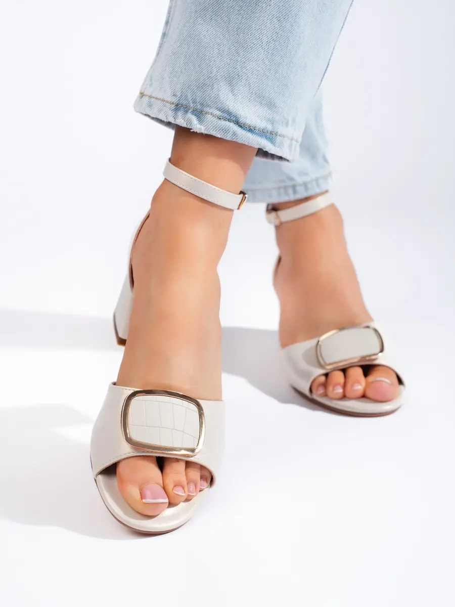 Výborné sandály šedé dámské na širokém podpatku