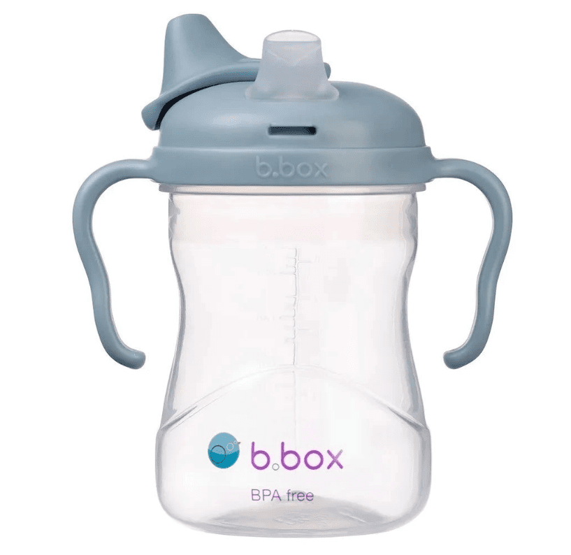 B.BOX Hrneček s pítkem 4m+ - světle modrý 240 ml