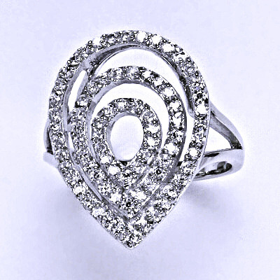 Stříbrný prsten se syntetickými čirými zirkony, váha 4,67 g