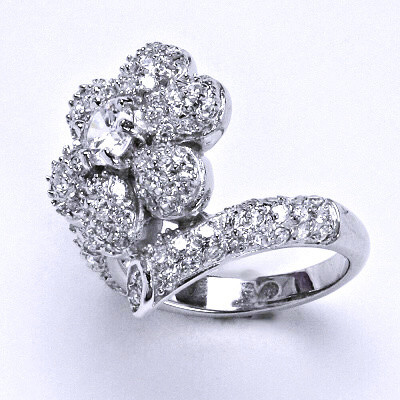 Stříbrný prsten, prsten ze stříbra, syntetický čirý zirkon, kytička, kytka, váha 6,2 g, vel.52