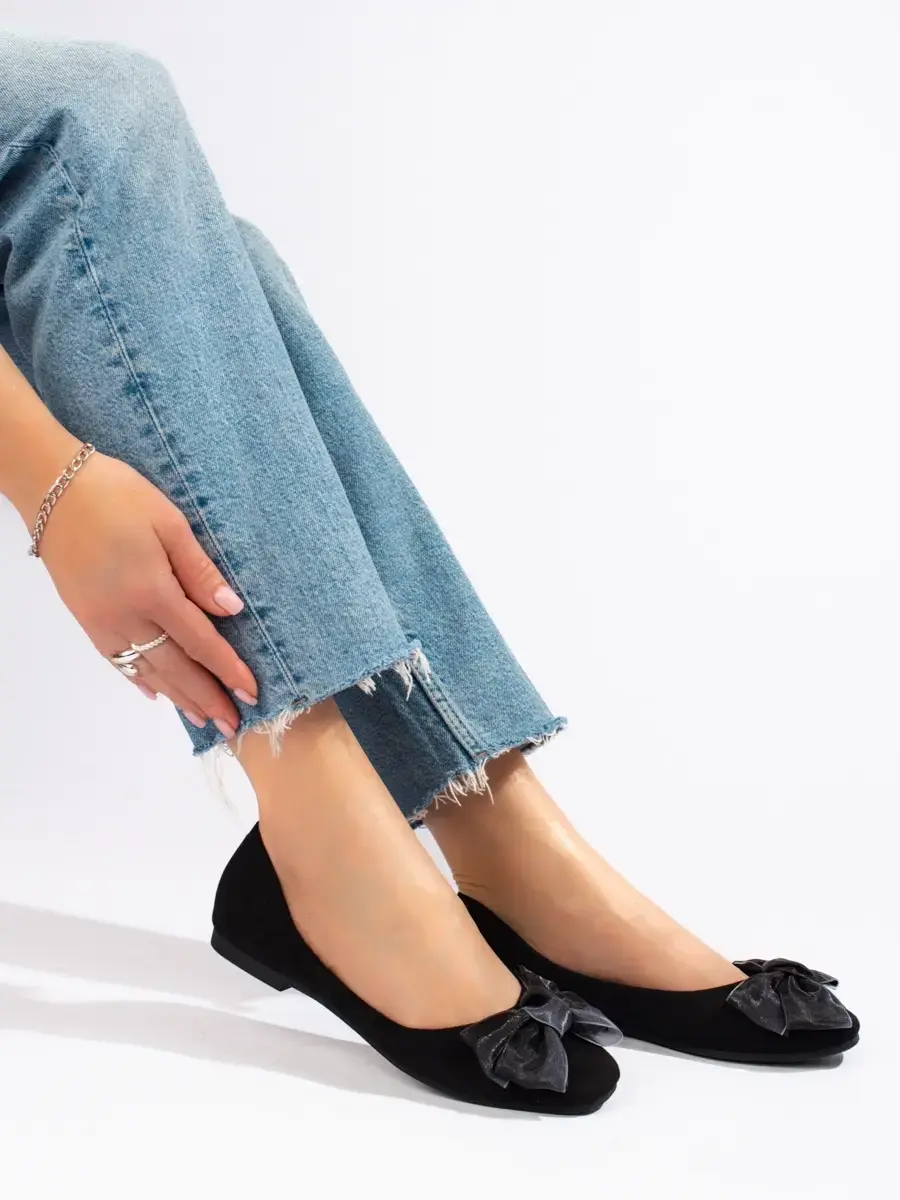 Moderní dámské baleríny černé bez podpatku