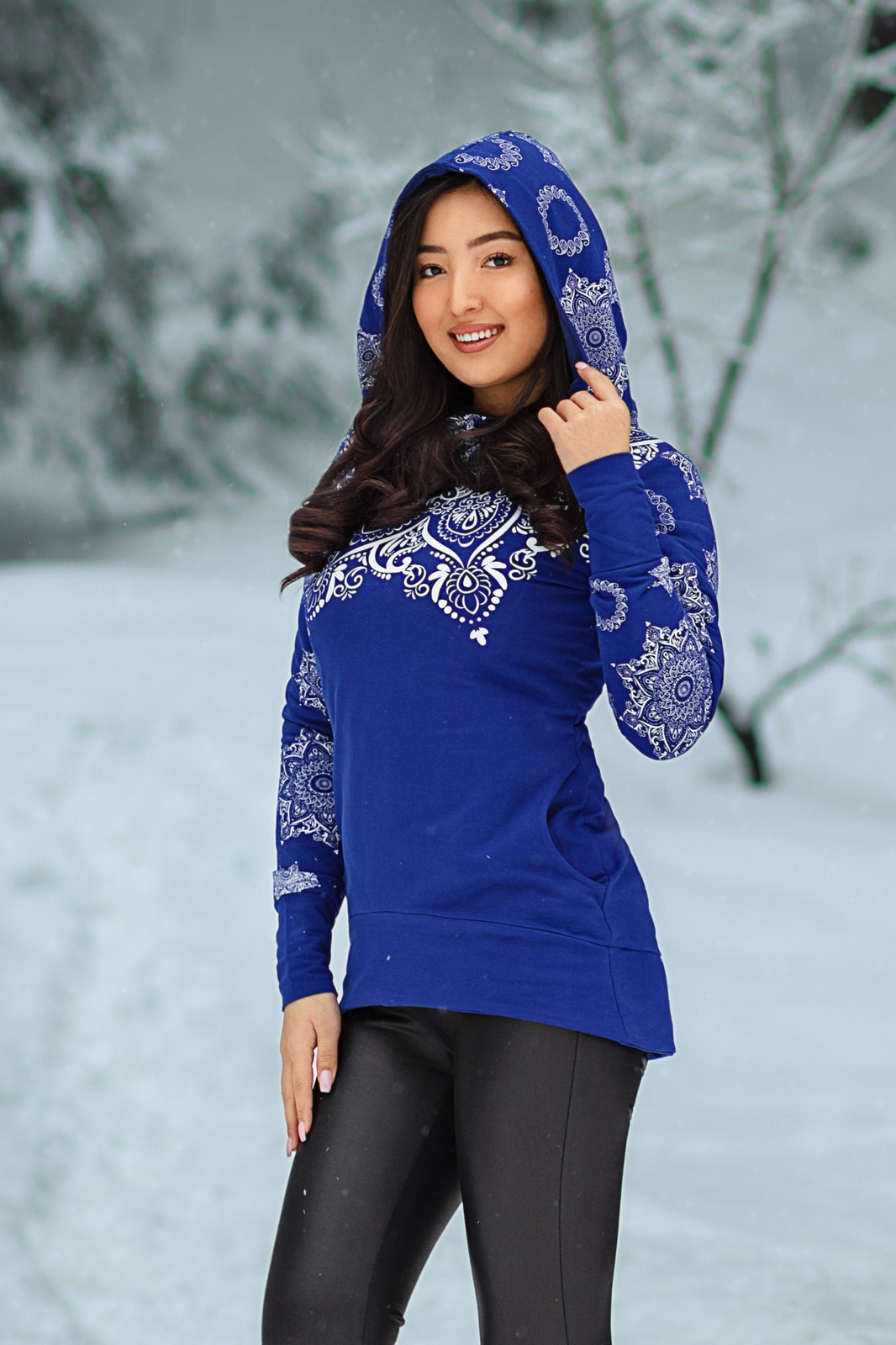 Himalife Mikina Moana s maxi kapucí - královská modrá s bílou Velikost: XXL