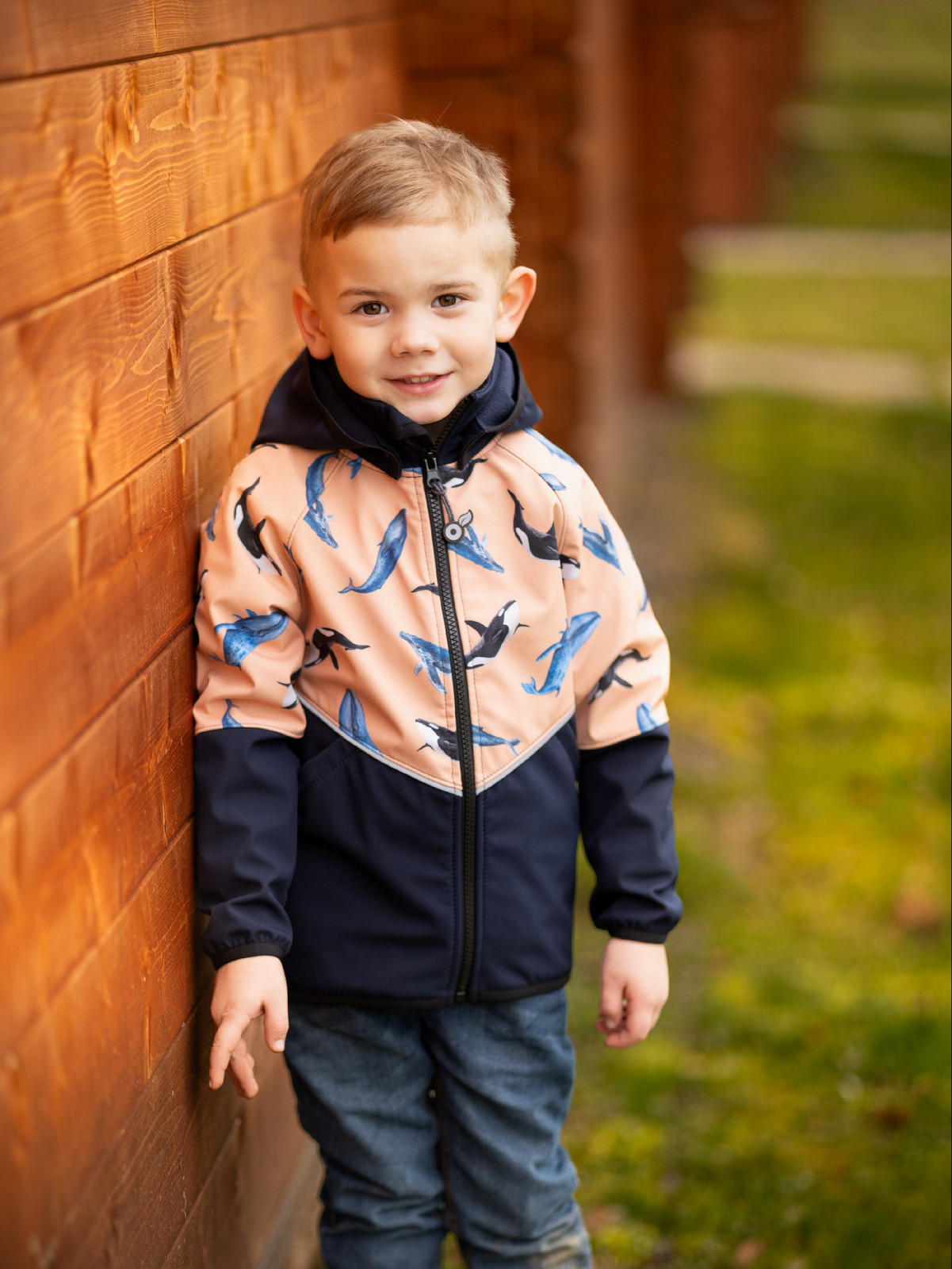 Unuo Unuo, Dětská softshellová bunda s fleecem Slim, Tm. Modročerná, Meruňková, Velryby Velikost: 86/92 8596227138487