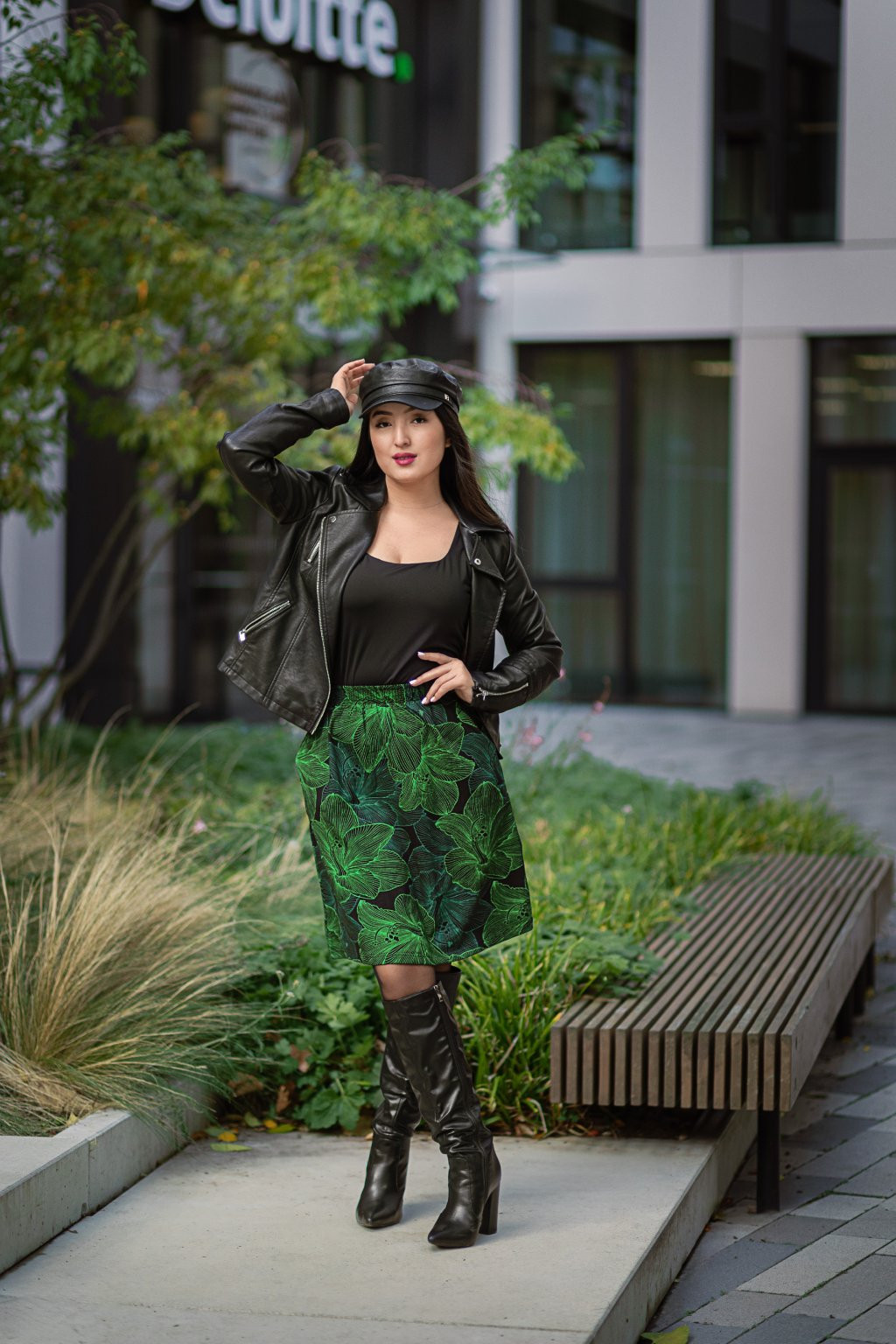 Himalife Sukně Lily - černá se zelenou Velikost: S/M