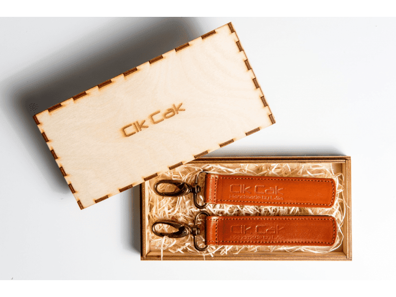 Cik Cak Úchyty na kočárek kožené hnědá staromosaz