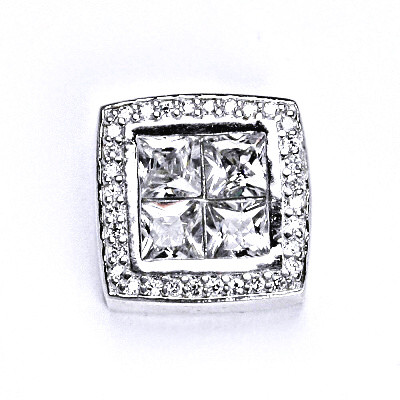 Stříbrný přívěšek s čirými zirkony, čtverec, 5,19 g