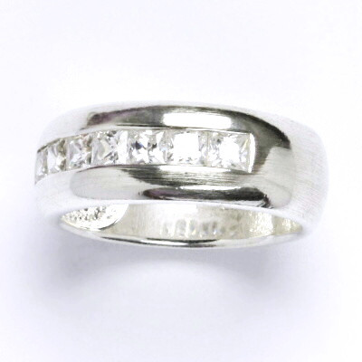 Stříbrný prsten s čirými zirkony,prsten ze stříbra,váha 6,06 g