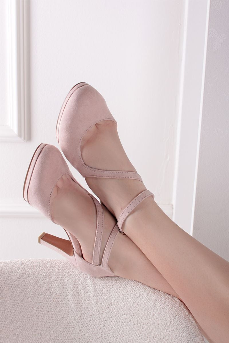 Béžové lodičky na hrubém podpatku 2-24402