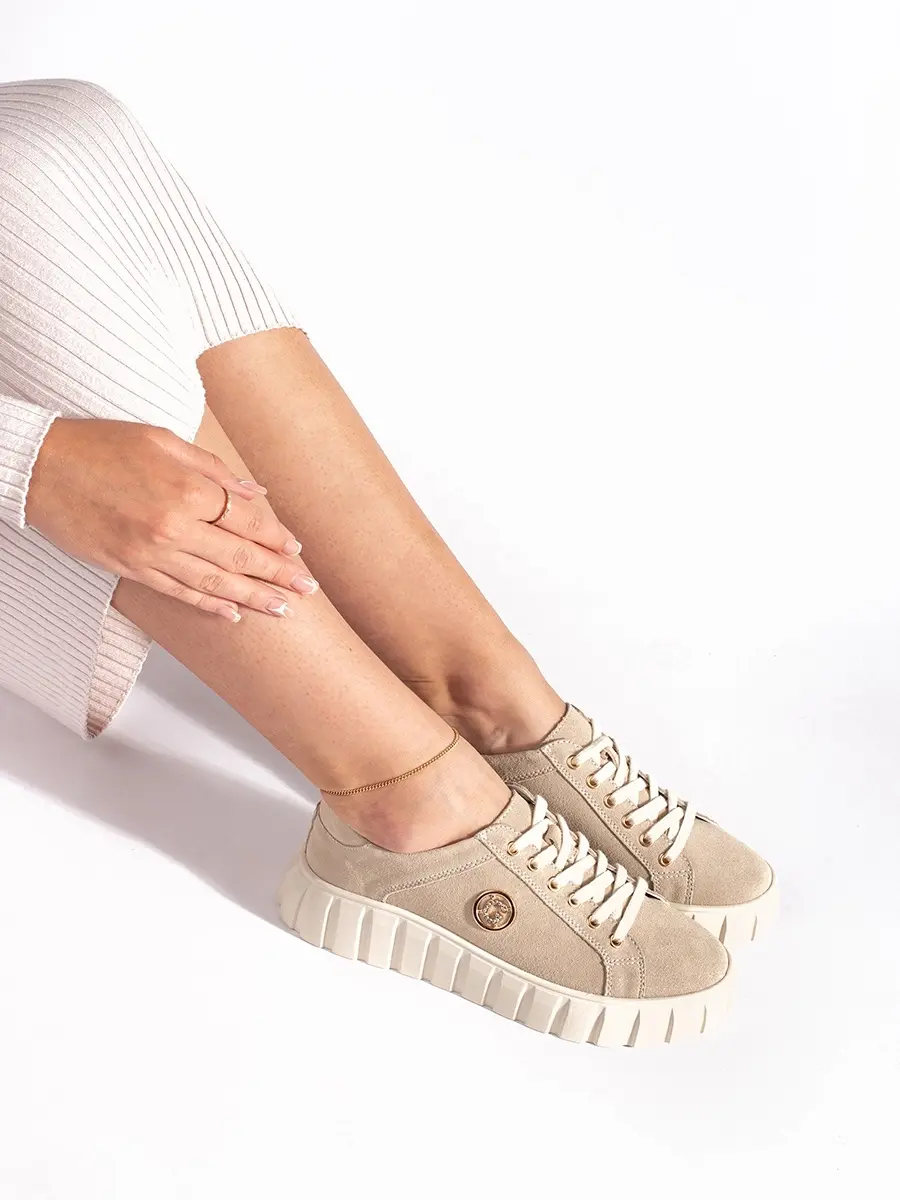 Komfortní polobotky dámské béžové na platformě